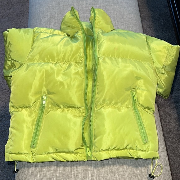 NWOT. Neon green After 5 crop puffer jacket/coat - Picture 6 of 7
